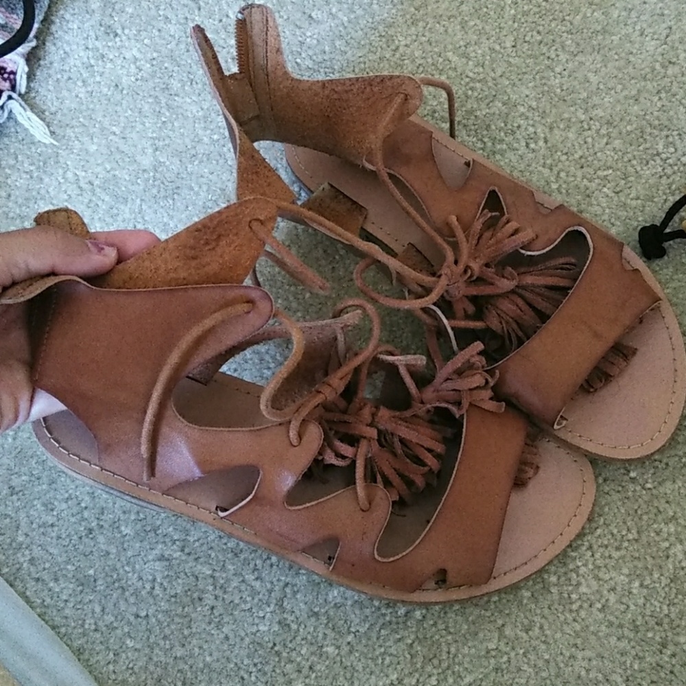 Sandals - Picture 2 of 2